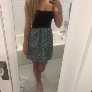 Francesca’s strapless dress